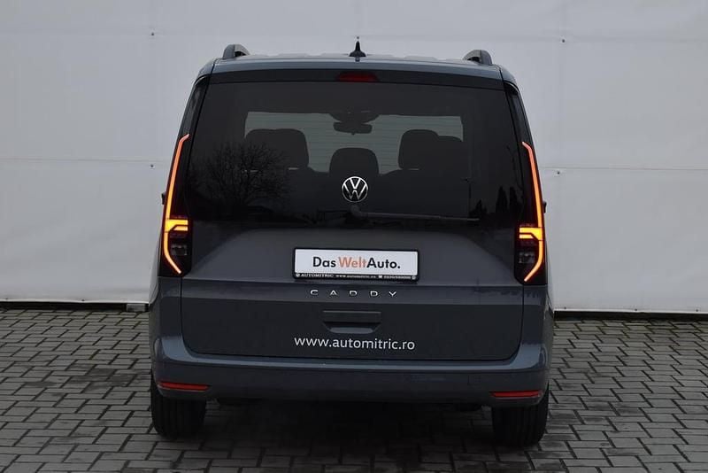 Nouă VW Caddy Life 102 CP (75 kW) 2025 Gri mediu  normal Monovolum