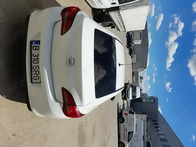 Second-hand Opel Astra 125 CP (91 kW) 2015 Alb Berlinǎ