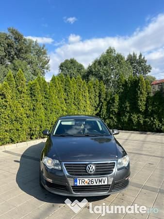 Utilizat 2006 VW Passat Berlinǎ | 3.200 EUR (Puțin scump) - Imagine 1/4