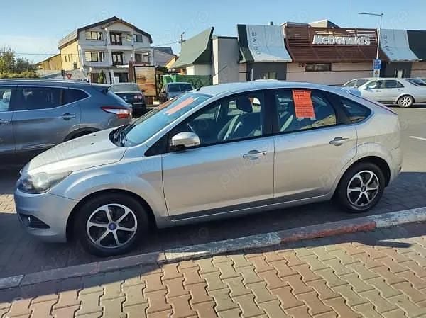 Utilizat 2010 Ford Focus Hatchback | 2.690 EUR (Preț OK) - Imagine 1/4