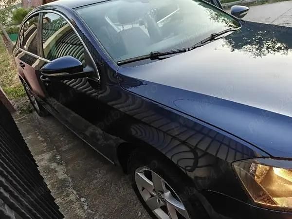 Second-hand VW Passat 170 CP (125 kW) 2011 Berlinǎ