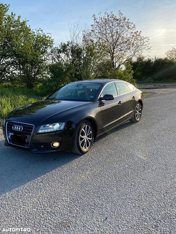 Culoaremaro Utilizat 2011 Audi A5 Berlinǎ | 7.000 EUR (Preț OK) - Imagine 1/4