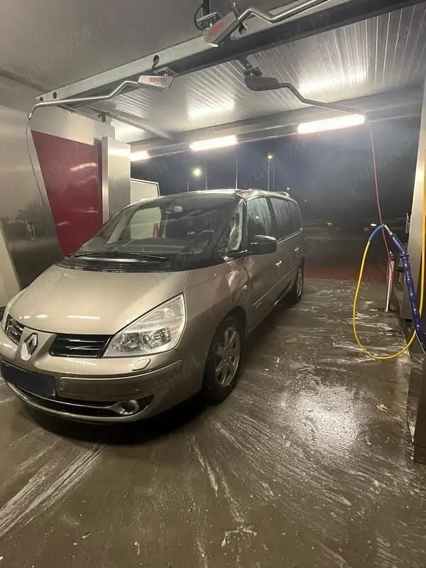 Second-hand Renault Grand Espace 127 CP (93 kW) 2011 Monovolum