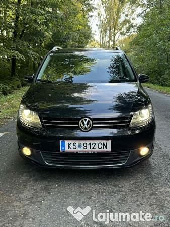 Negru Utilizat 2015 VW Touran Monovolum | 6.800 EUR (Super Preț) - Imagine 1/4