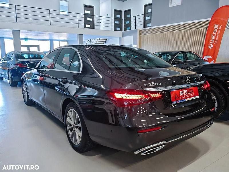 Second-hand Mercedes E200 Avantgarde 160 CP (117 kW) 2021 Culoaregri Berlinǎ