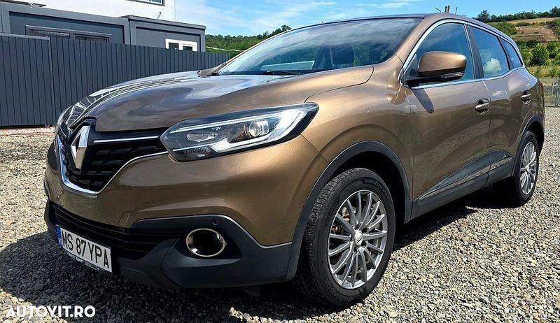 Maro Utilizat 2016 Renault Kadjar LIMITED SUV | 10.190 EUR (Preț OK) - Imagine 1/4