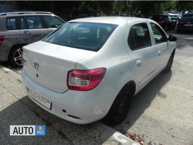 Second-hand Dacia Logan 75 CP (55 kW) 2015 Alb Berlinǎ