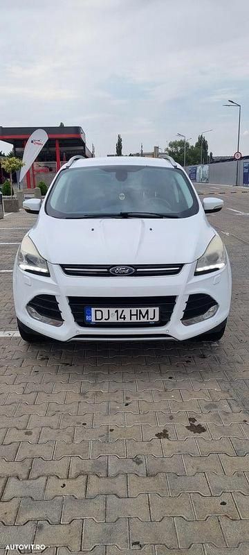 Alb Utilizat 2013 Ford Kuga Titanium SUV | 7.500 EUR (Preț bun) - Imagine 1/4