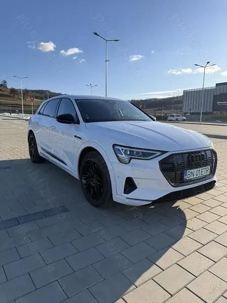 Second-hand Audi e-tron 230 kW (313 CP) 2020 Alb SUV