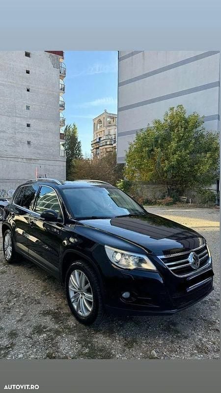 Culoarenegru Utilizat 2008 VW Tiguan SUV | 5.740 EUR (Preț OK) - Imagine 1/4