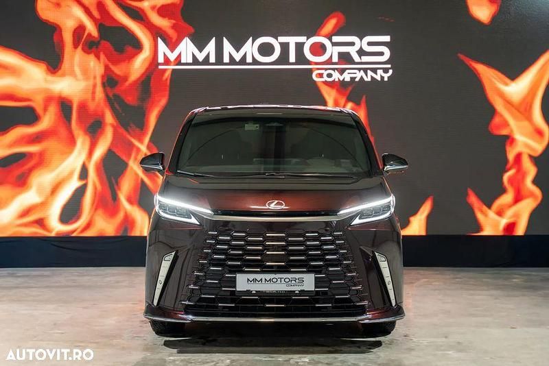 Second-hand Lexus LM350h Luxury Line 251 CP (184 kW) 2025 Culoarerosu Monovolum