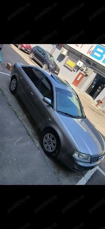 Second-hand Audi A6 180 CP (132 kW) 2003 Berlinǎ