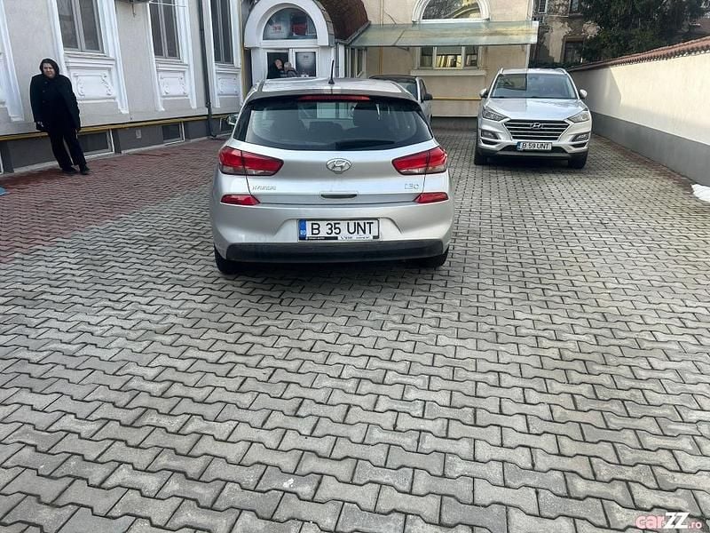 Second-hand Hyundai i30 Classic 100 CP (73 kW) 2019 Berlinǎ