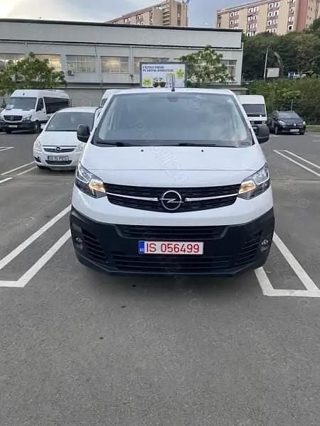 Utilizat 2022 Opel Vivaro Monovolum | 13.500 EUR (Preț bun) - Imagine 1/4