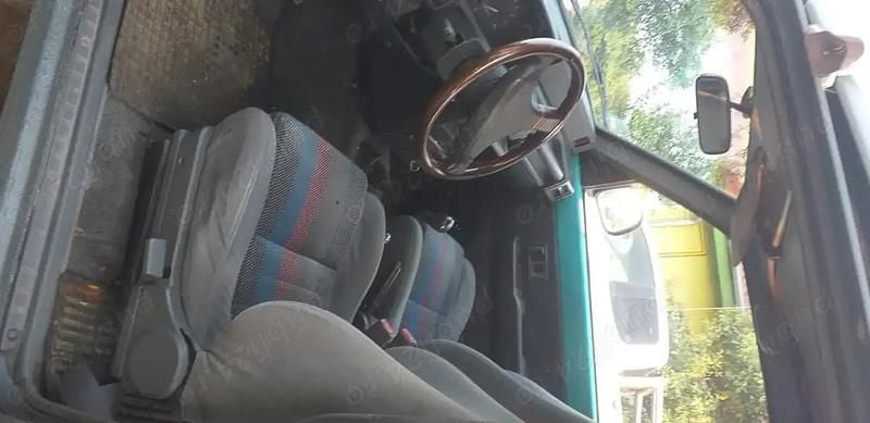 Utilizat 1995 Daihatsu Rocky SUV | 2.700 EUR - Imagine 1/4