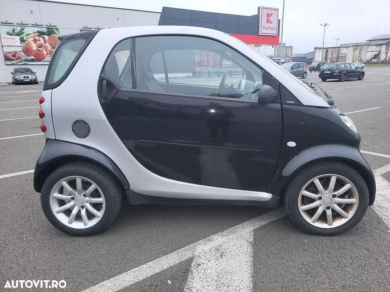 Culoareargint Utilizat 2005 Smart ForTwo Coupé Passion Coupe | 1.950 EUR - Imagine 1/4