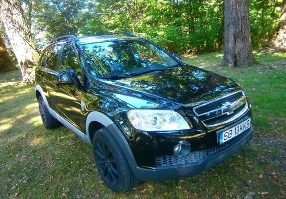 Second-hand Chevrolet Captiva 116 CP (85 kW) 2009 Negru SUV