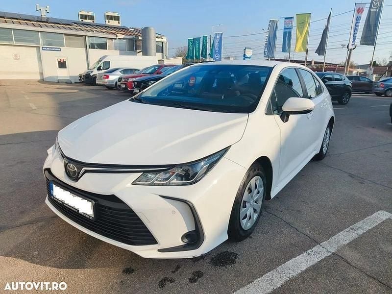 Culoarealb Utilizat 2020 Toyota Corolla Business Edition Berlinǎ | 14.990 EUR (Preț bun) - Imagine 1/4