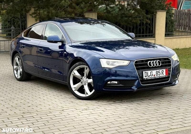 Second-hand Audi A5 S-Line 177 CP (130 kW) 2012 Culoarealbastru Coupe