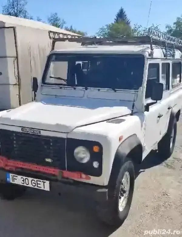 Utilizat 2006 Land Rover Defender SUV | 29.000 EUR - Imagine 1/4