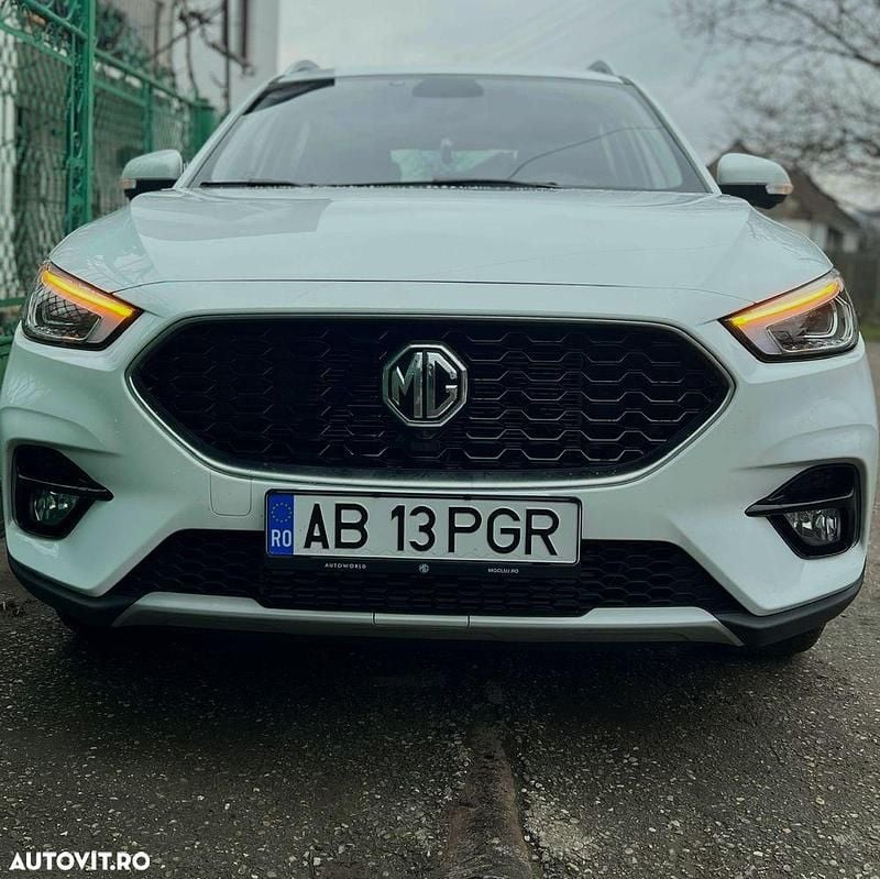 Second-hand MG ZS 111 CP (81 kW) 2024 Culoarealb SUV