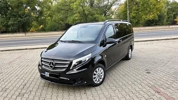 Negru Utilizat 2020 Mercedes Vito Monovolum | 17.900 EUR (Super Preț) - Imagine 1/4