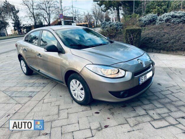 Second-hand Renault Fluence 190 CP (139 kW) 2011 Gri Berlinǎ
