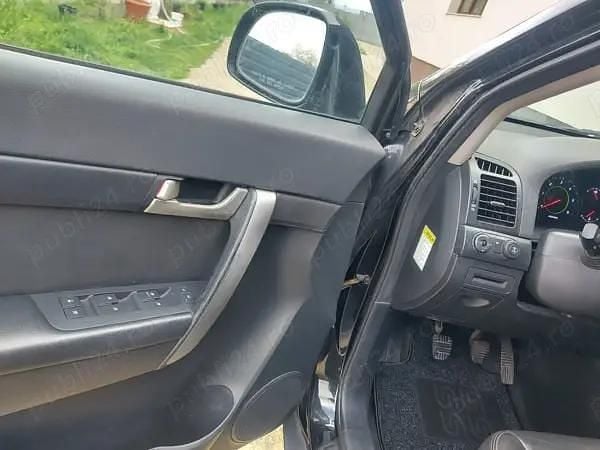 Second-hand Chevrolet Captiva 120 CP (88 kW) 2010 SUV