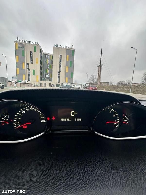 Second-hand Peugeot 308 110 CP (80 kW) 2016 Culoarenegru Break