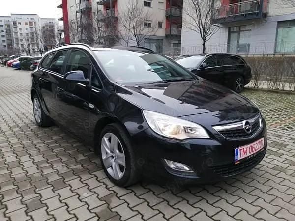 Second-hand Opel Astra 101 CP (74 kW) 2012 Break