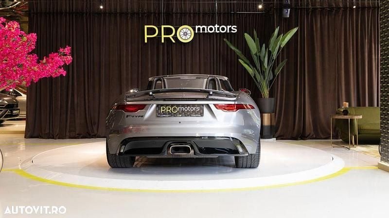 Second-hand Jaguar F-Type R-Dynamic 300 CP (220 kW) 2023 Gri Cabrio