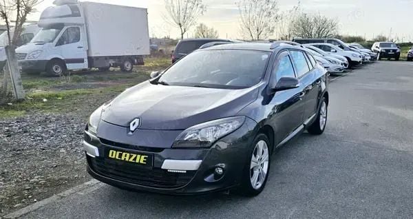 Utilizat 2012 Renault Mégane GrandTour Break | 3.499 EUR (Preț bun) - Imagine 1/4