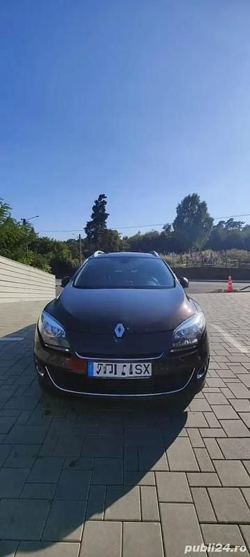 Utilizat 2012 Renault Mégane III Break | 5.250 EUR (Preț OK) - Imagine 1/4