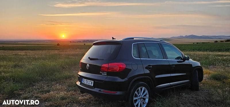 Culoarenegru Utilizat 2016 VW Tiguan Comfortline SUV | 11.999 EUR (Super Preț) - Imagine 1/4