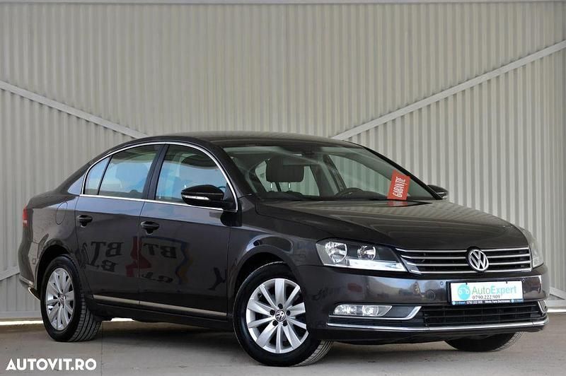 Second-hand VW Passat Comfortline 140 CP (102 kW) 2012 Culoaremaro Berlinǎ