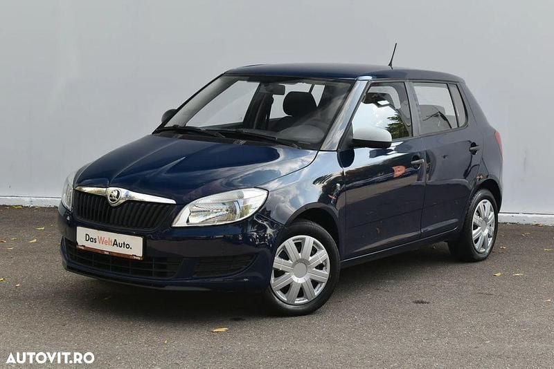 Albastru Utilizat 2015 Skoda Fabia Active | 3.993 EUR (Preț bun) - Imagine 1/4