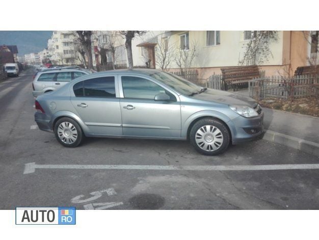 Gri Utilizat 2008 Opel Astra Berlinǎ | 4.500 EUR - Imagine 1/4