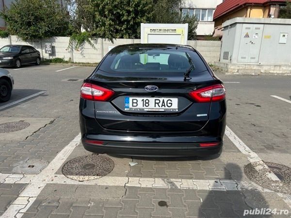 Second-hand Ford Mondeo 150 CP (110 kW) 2015 Negru Berlinǎ