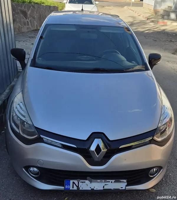Second-hand Renault Clio IV 75 CP (55 kW) 2015 Gri Berlinǎ