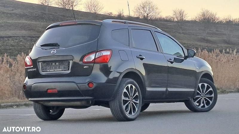 Second-hand Nissan Qashqai +2 Tekna 130 CP (95 kW) 2012 Culoarenegru SUV