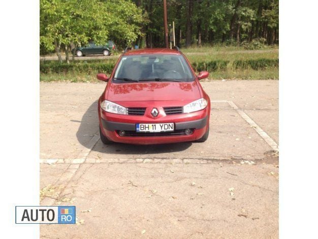 Roşu Utilizat 2005 Renault Mégane GrandTour Break | 2.100 EUR - Imagine 1/4