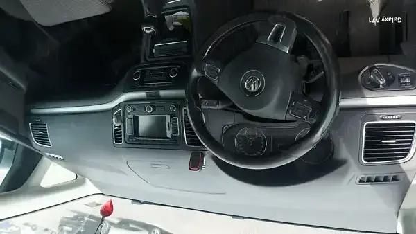 Second-hand VW Sharan 240 CP (176 kW) 2011 Monovolum