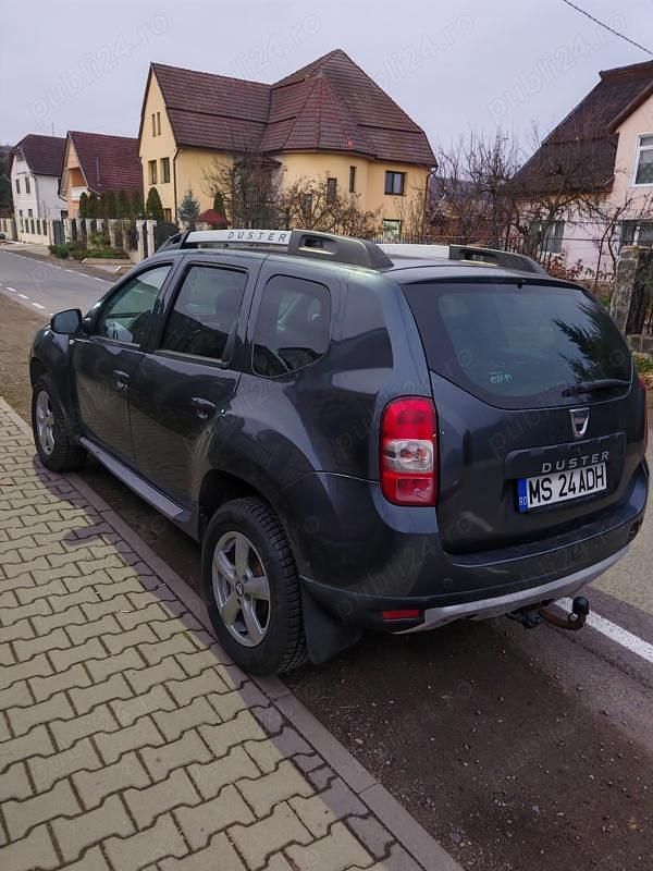Gri Utilizat 2016 Dacia Duster SUV | 9.600 EUR (Preț OK) - Imagine 1/4
