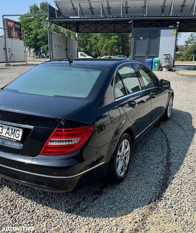 Second-hand Mercedes C220 170 CP (125 kW) 2012 Culoarenegru Break