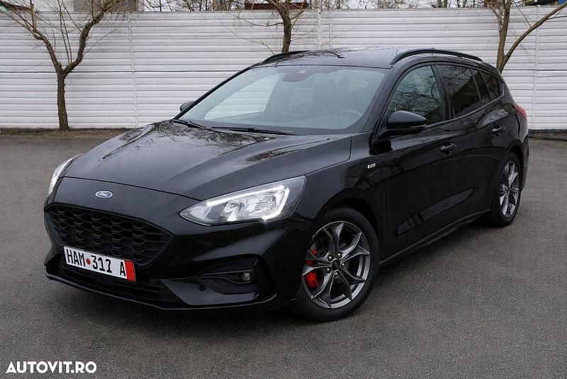 Second-hand Ford Focus ST-Line 150 CP (110 kW) 2022 Culoarenegru Break