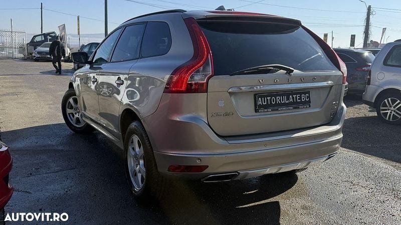 Second-hand Volvo XC60 163 CP (119 kW) 2014 Culoarebej SUV