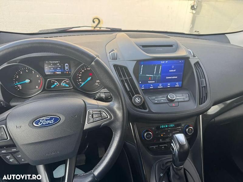 Second-hand Ford Kuga 150 CP (110 kW) 2019 Culoarerosu SUV