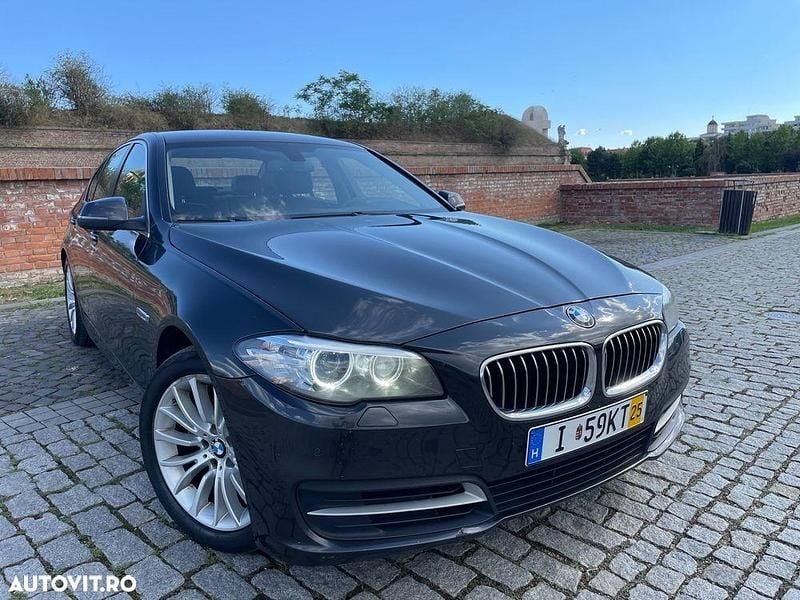 Gri Utilizat 2015 BMW 520 | 9.950 EUR - Imagine 1/4