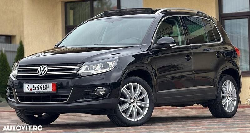 Culoarenegru Utilizat 2015 VW Tiguan Sportline SUV | 12.390 EUR (Preț bun) - Imagine 1/4