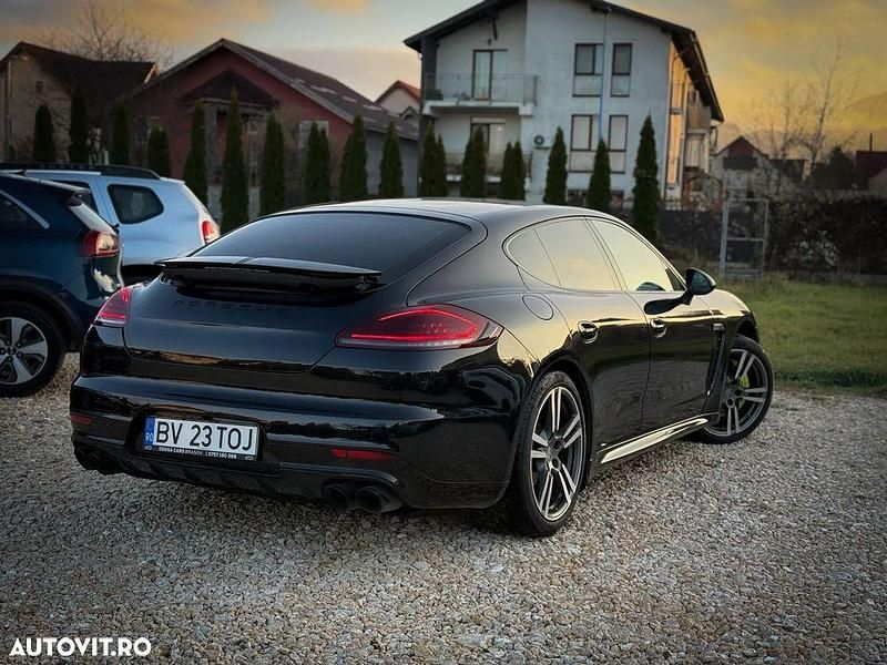 Second-hand Porsche Panamera 416 CP (305 kW) 2014 Culoarenegru Hatchback